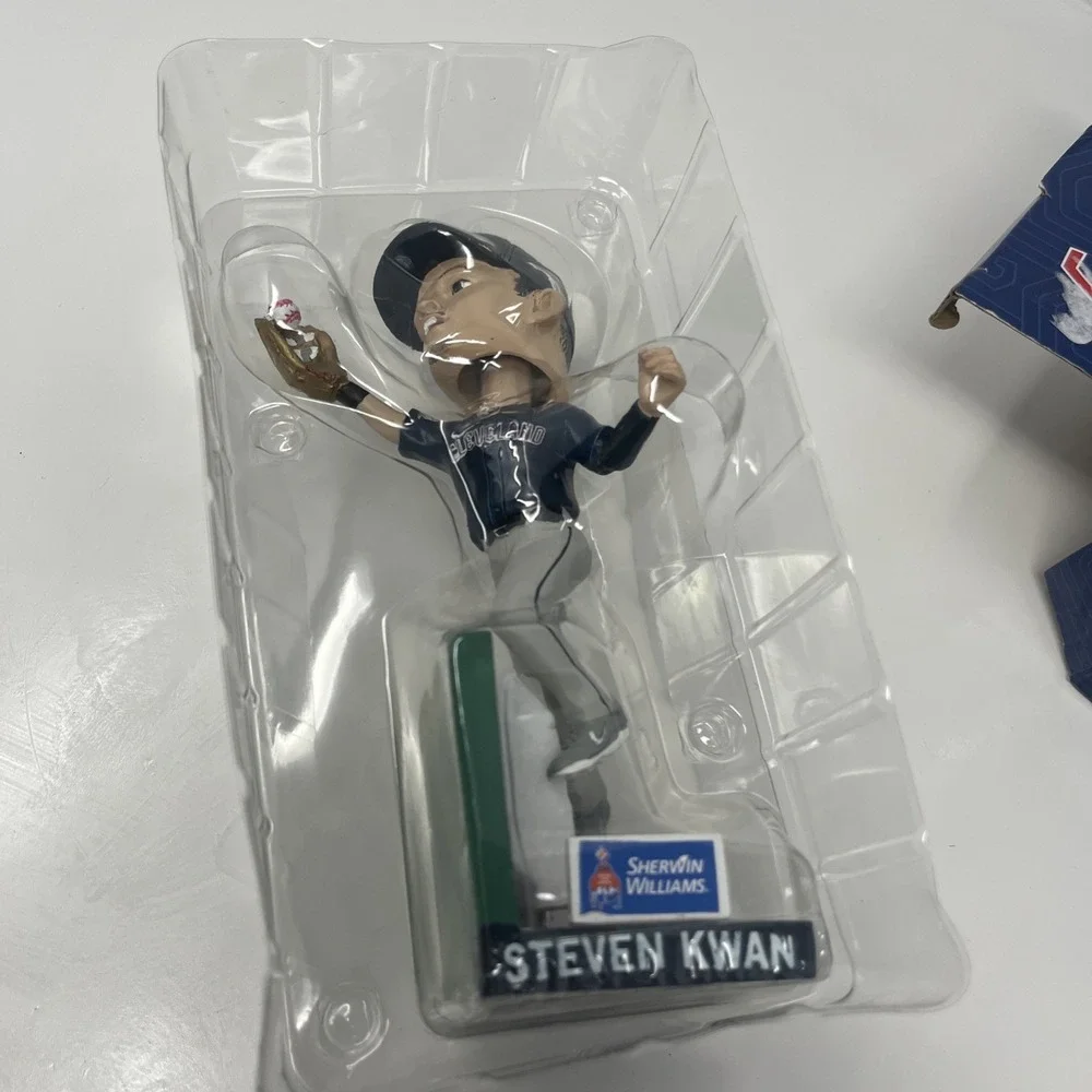 Danbury Mint box has